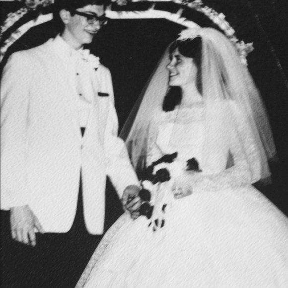 Meet your Posher, Sandra - Picture 2 of 2